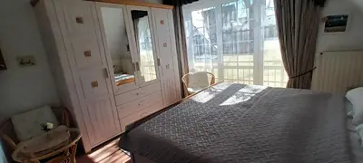 Ein Bett oder Betten in einem Zimmer der Unterkunft Haus Seeschwalbe Wohnung 6