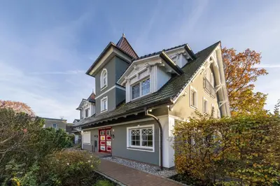 Das Gebäude in dem sich die Ferienwohnung befindet