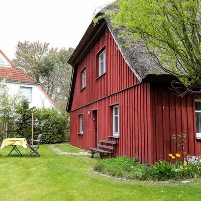 Historisches Bauernhaus Zingst Ferienwohnung Meuder-Bauerngarten