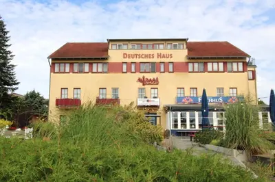 Das Gebäude in dem sich die Ferienwohnung befindet
