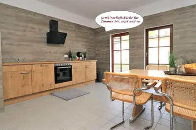 Küche/Küchenzeile in der Unterkunft Deutsches Haus Zimmer 19 EG