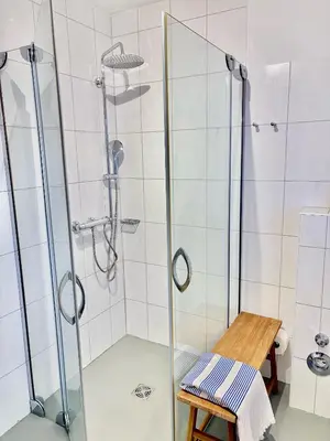 Ein Badezimmer in der Unterkunft Ferienhaus Chausseestraße App 01