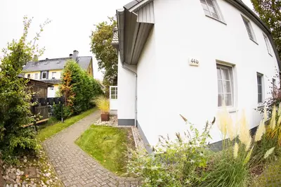 Das Gebäude in dem sich die Ferienwohnung befindet