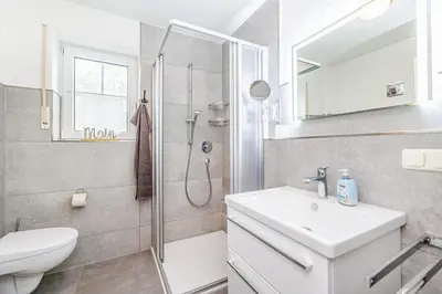 Ein Badezimmer in der Unterkunft Haus Kranich 1 Fewo Nr 1