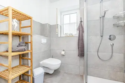 Ein Badezimmer in der Unterkunft Haus Kranich 1 Fewo Nr 1