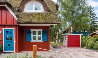 Das Gebäude in dem sich das Ferienhaus befindet