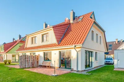 Das Gebäude in dem sich das Ferienhaus befindet