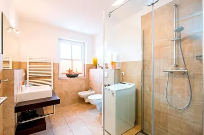 Ein Badezimmer in der Unterkunft Schifferhaus Whg Backbord, Nr 4