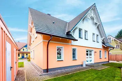 Das Gebäude in dem sich die Ferienwohnung befindet
