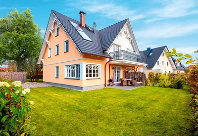 Das Gebäude in dem sich die Ferienwohnung befindet