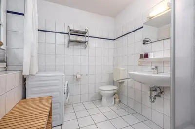 Ein Badezimmer in der Unterkunft Reihenendhaus Celebes