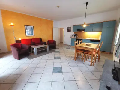 Ein Sitzbereich in der Unterkunft UNSERE BARRIEREFREIE PERLE MIT TERRASSE im Bernsteinhaus Zingst - 1 -
