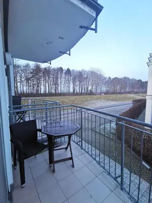 Ein Balkon oder eine Terrasse in der Unterkunft UNSERE PERLE MIT ZWEI BALKONEN im Bernsteinhaus Zingst - 4 -