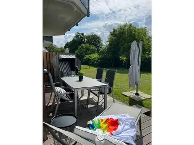 Ein Garten an der Unterkunft Beach-friendly - Villa Baltic