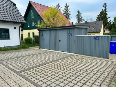 Das Gebäude in dem sich das Ferienhaus befindet
