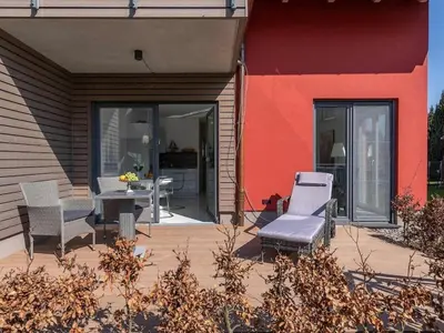 Das Gebäude in dem sich das Ferienhaus befindet