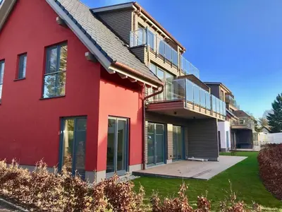 Das Gebäude in dem sich das Ferienhaus befindet