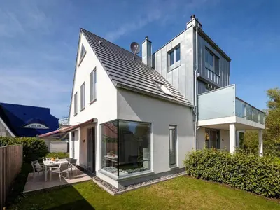 Das Gebäude in dem sich das Ferienhaus befindet