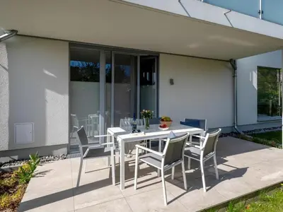 Das Gebäude in dem sich das Ferienhaus befindet
