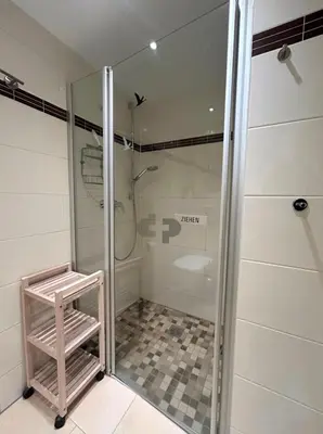 Ein Badezimmer in der Unterkunft Achtsamkeit Nr 25 max 3 Pers