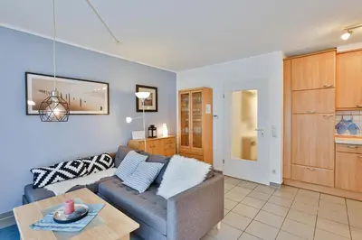 Ein Sitzbereich in der Unterkunft Haus Kranich 3, Fewo Nr 11
