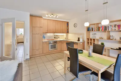 Küche/Küchenzeile in der Unterkunft Haus Kranich 3, Fewo Nr 11