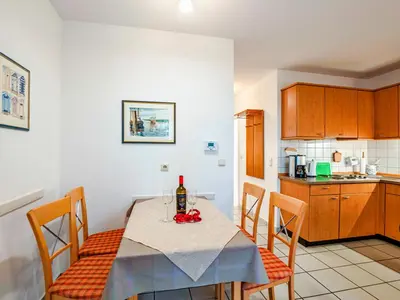 Küche/Küchenzeile in der Unterkunft Haus Boddenperle Fewo Nr 4