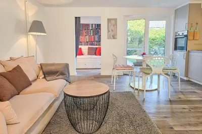 Ein Sitzbereich in der Unterkunft Ferienwohnung im Haus Kavelhus