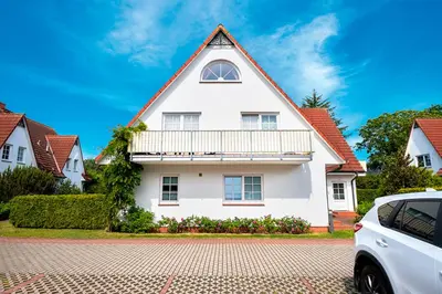 Das Gebäude in dem sich die Ferienwohnung befindet