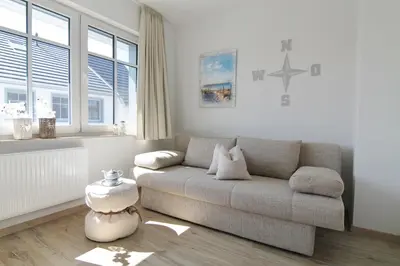 Ein Sitzbereich in der Unterkunft Barther Straße 23 