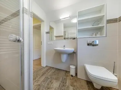 Ein Badezimmer in der Unterkunft Holiday apartment with 1 bedroom