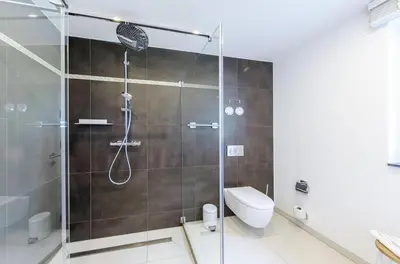 Ein Badezimmer in der Unterkunft Ferienapartment Großer Strandkorb zwischen Ostsee und Bodden