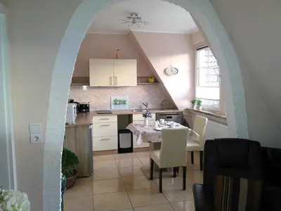 Küche/Küchenzeile in der Unterkunft Apartment Geräumige Ferienwohnung in Zingst mit Terrasse by Interhome