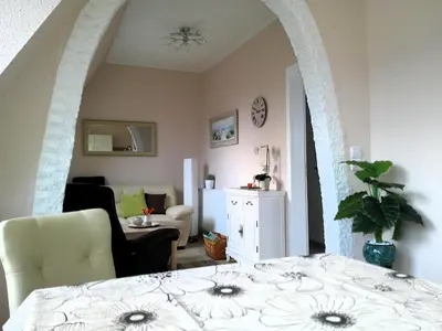 Ein Sitzbereich in der Unterkunft Apartment Geräumige Ferienwohnung in Zingst mit Terrasse by Interhome