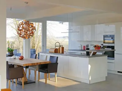 Küche/Küchenzeile in der Unterkunft Holiday Home Fünfjahreszeiten in Bodstedt by Interhome