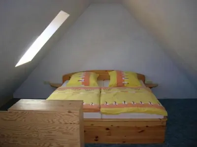 Ein Bett oder Betten in einem Zimmer der Unterkunft Holiday Home Freistehendes Ferienhaus in ruhiger Lage by Interhome