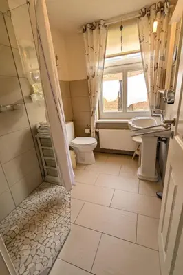 Ein Badezimmer in der Unterkunft Apartment 45 qm by Interhome