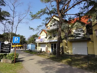 Das Gebäude in dem sich das Ferienhaus befindet
