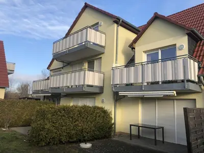 Das Gebäude in dem sich das Ferienhaus befindet
