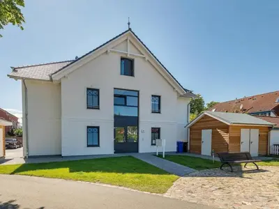 Das Gebäude in dem sich das Ferienhaus befindet