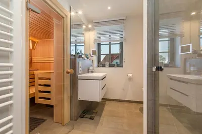Ein Badezimmer in der Unterkunft Zur Heiderose Haus 10 Kleine Flucht