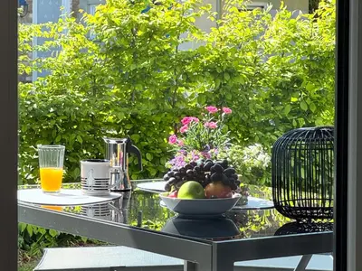 Ein Garten an der Unterkunft Koje Lütt Kirr
