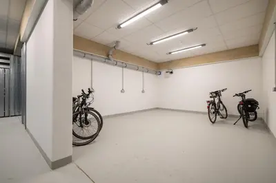 Radfahren an der Unterkunft Strandvilla Zingst Appartement 01 EG oder in der Nähe