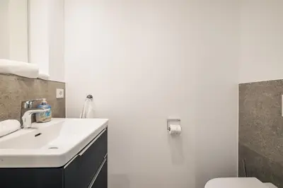 Ein Badezimmer in der Unterkunft Strandvilla Zingst Appartement 05 EG