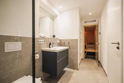 Ein Badezimmer in der Unterkunft Strandvilla Zingst Appartement 05 EG