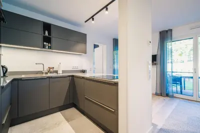 Küche/Küchenzeile in der Unterkunft Strandvilla Zingst Appartement 02 EG
