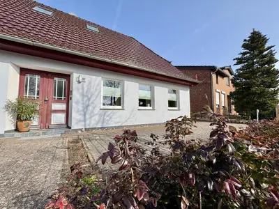 Das Gebäude in dem sich die Ferienwohnung befindet