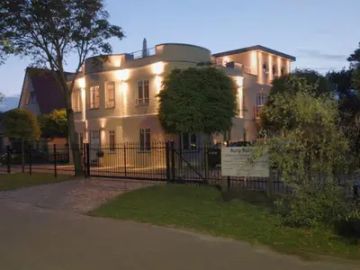 Das Gebäude in dem sich die Ferienwohnung befindet