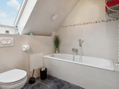 Ein Badezimmer in der Unterkunft Holiday Home Ferienhaus-Bodden by Interhome