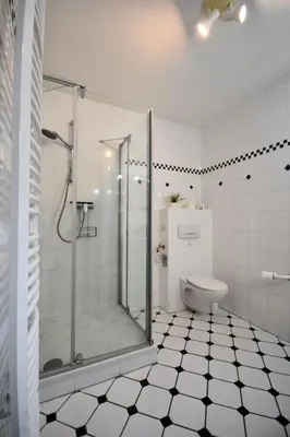Ein Badezimmer in der Unterkunft Apartment Familiäres- charmantes Appartement in Zingst by Interhome